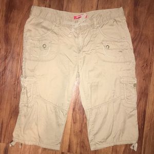 Khaki Capris